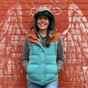 Like new women’s Patagonia Bivy Down Vest in Mogul Blue.